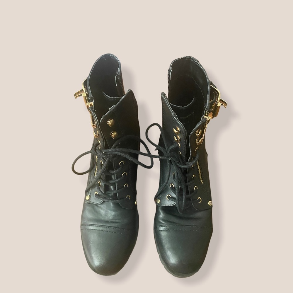 Guess Combat Boots